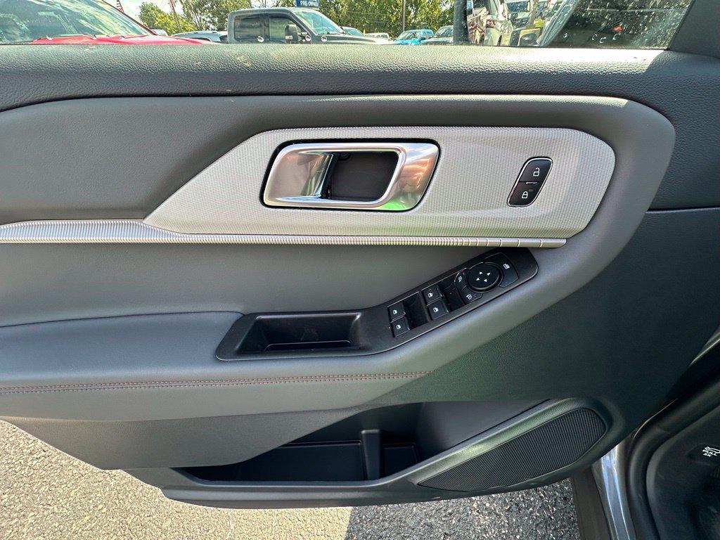 New 2027 Ford Explorer Active AWD/4WD image 17