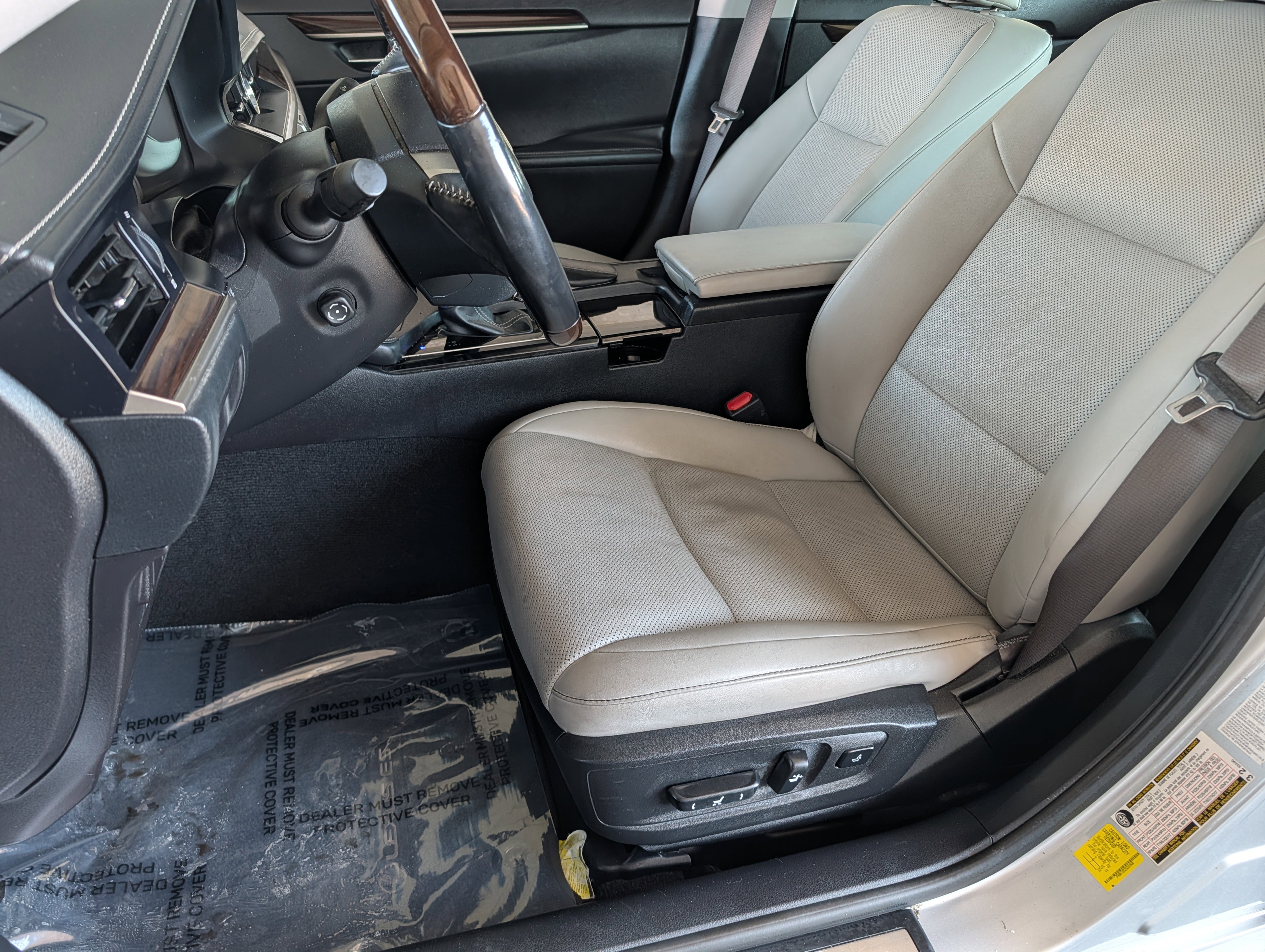 Used 2016 Lexus ES 350 w/ Navigation System Package image 24