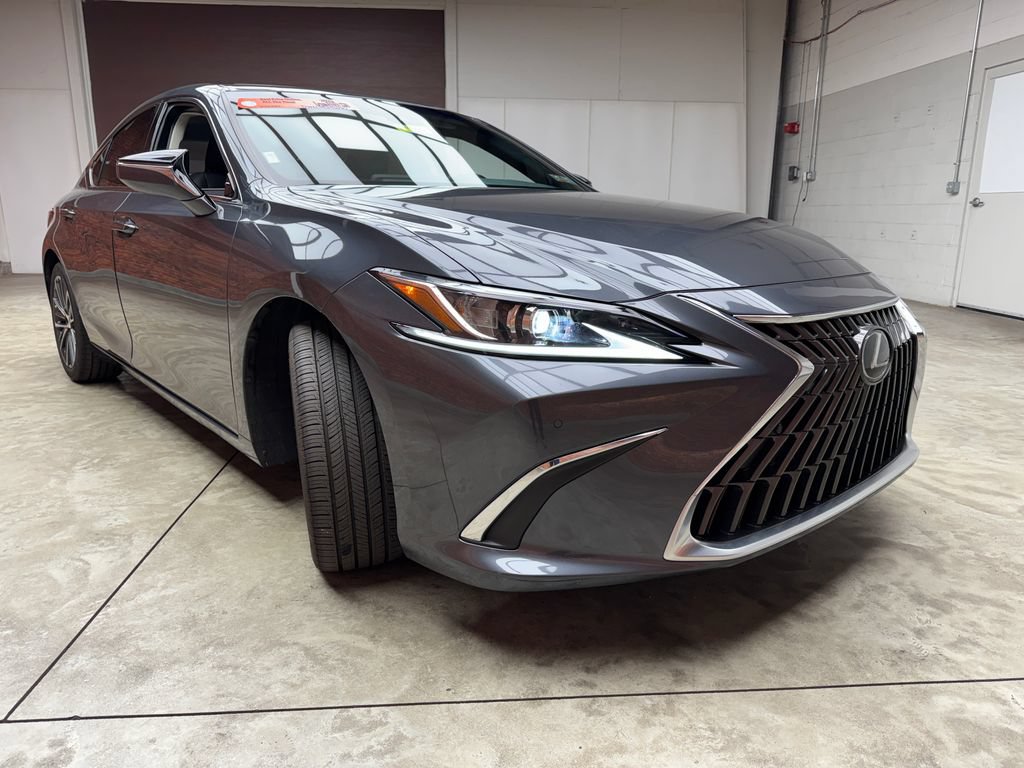 Used 2023 Lexus ES 350 w/ Premium Package FWD image 7