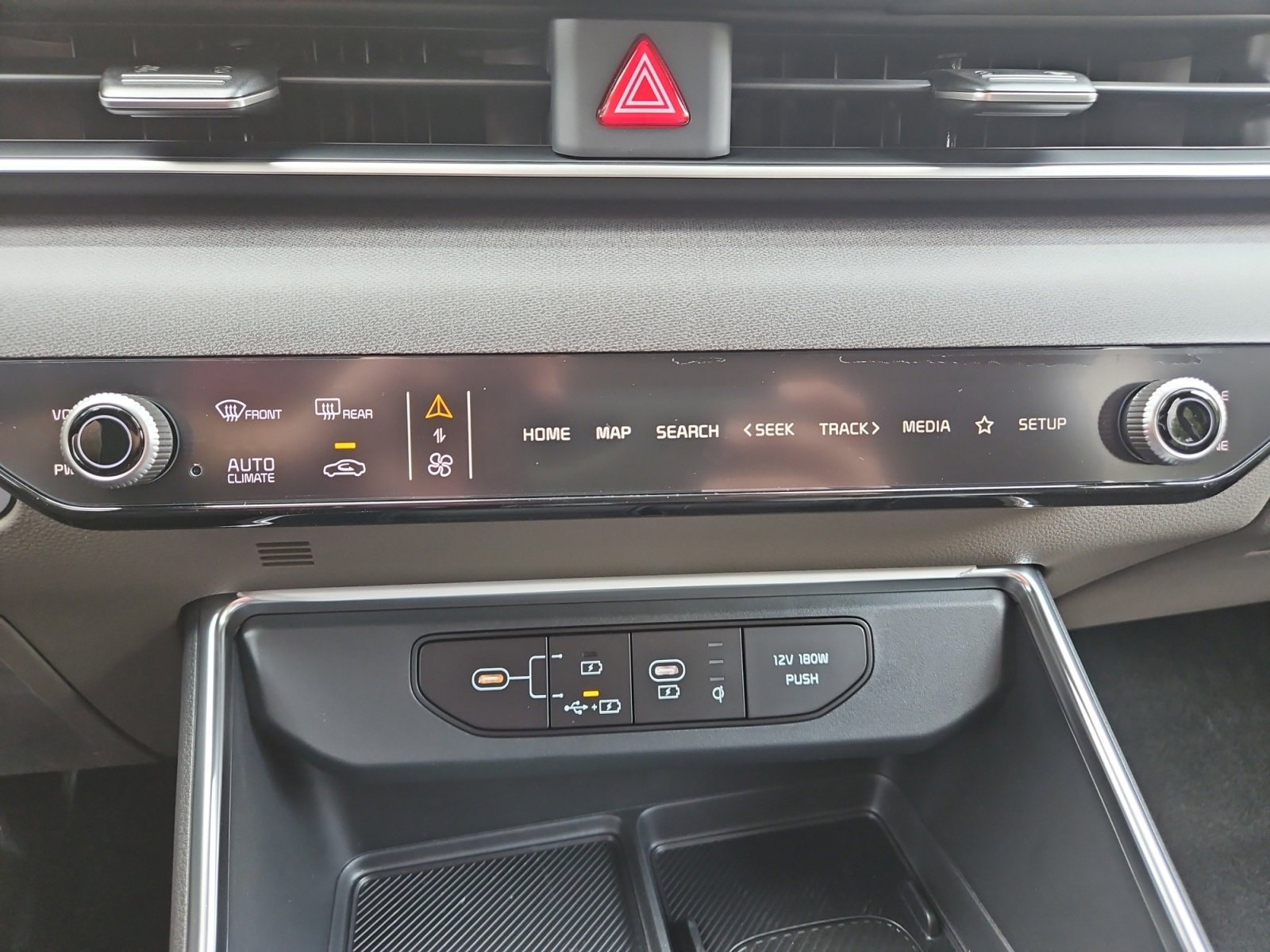 New 2026 Kia Carnival EX image 28