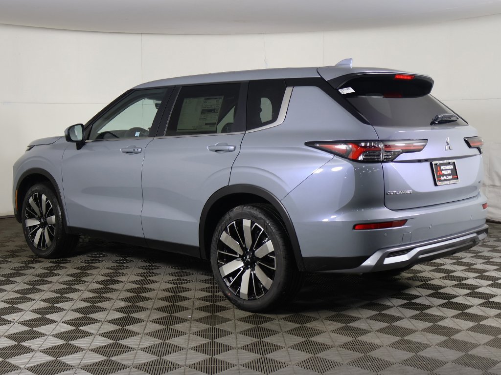 New 2026 Mitsubishi Outlander SE AWD/4WD image 11