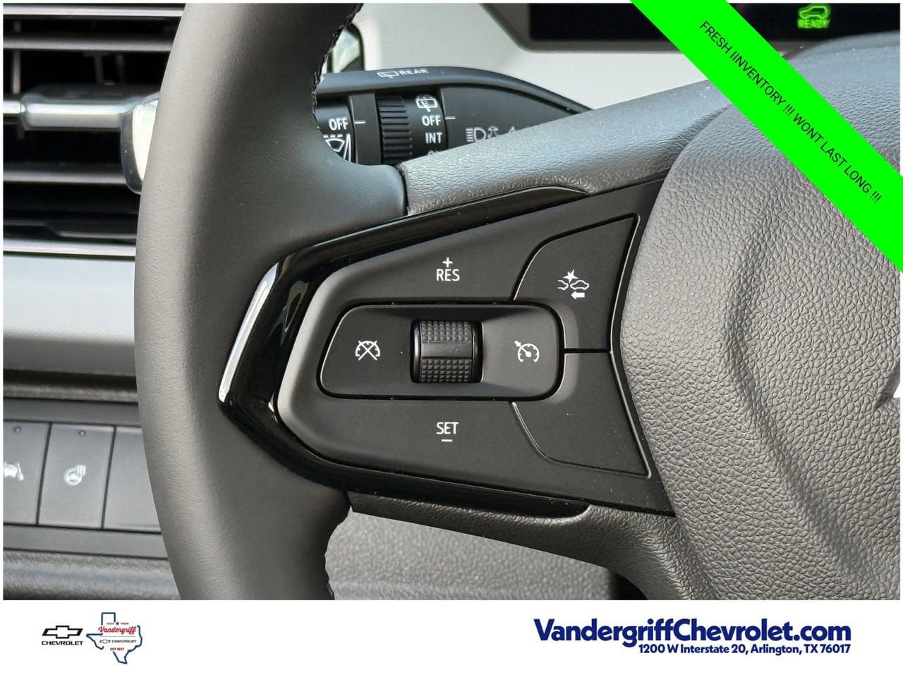 New 2027 Chevrolet Bolt LT w/ Comfort Package FWD image 13