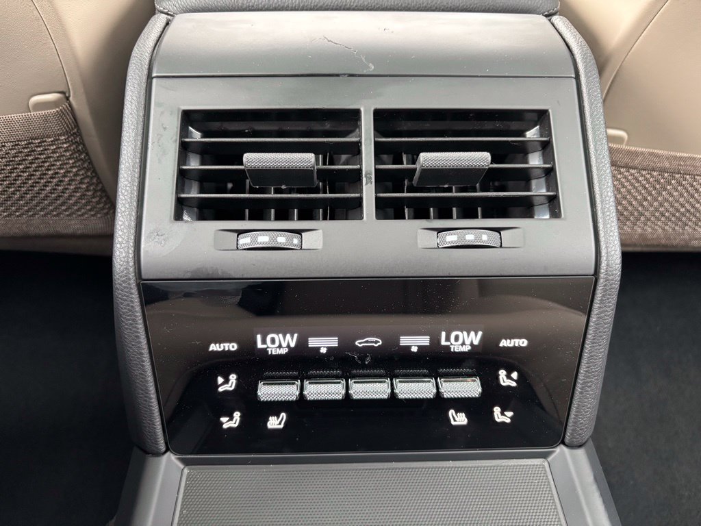 Certified 2025 Porsche Panamera 4 AWD/4WD image 7