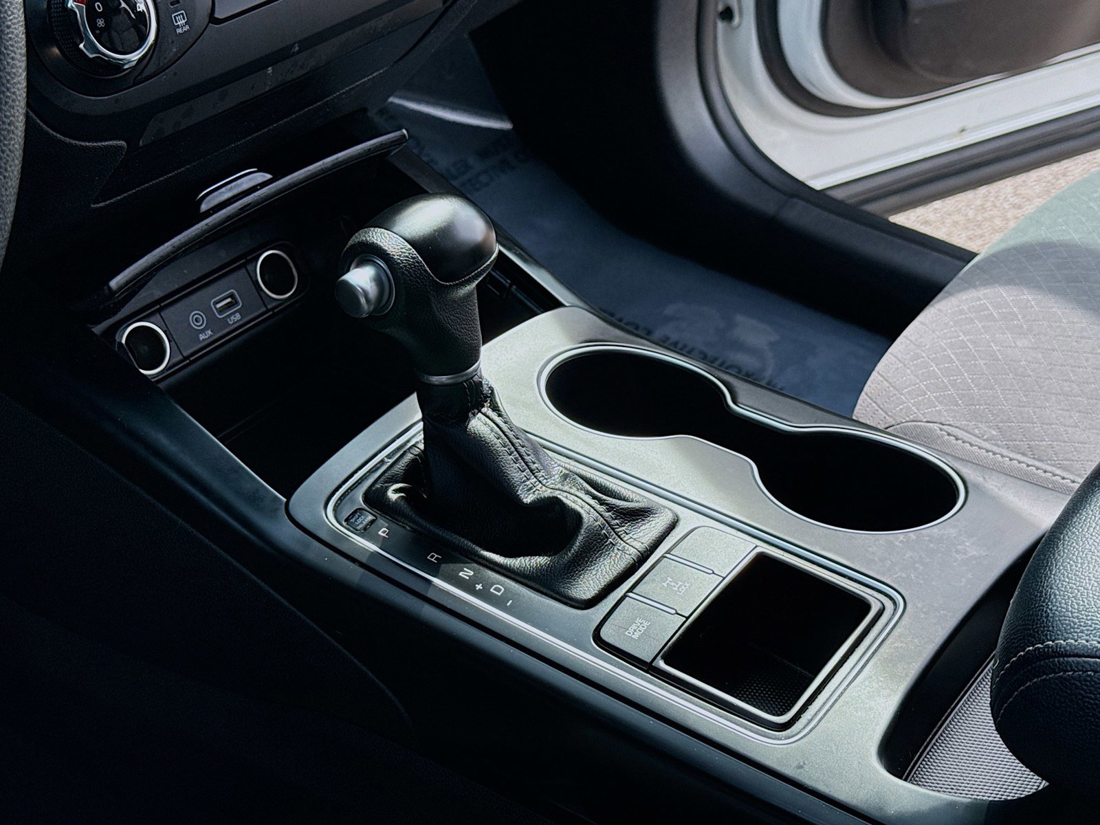 Used 2018 Kia Sorento LX image 12