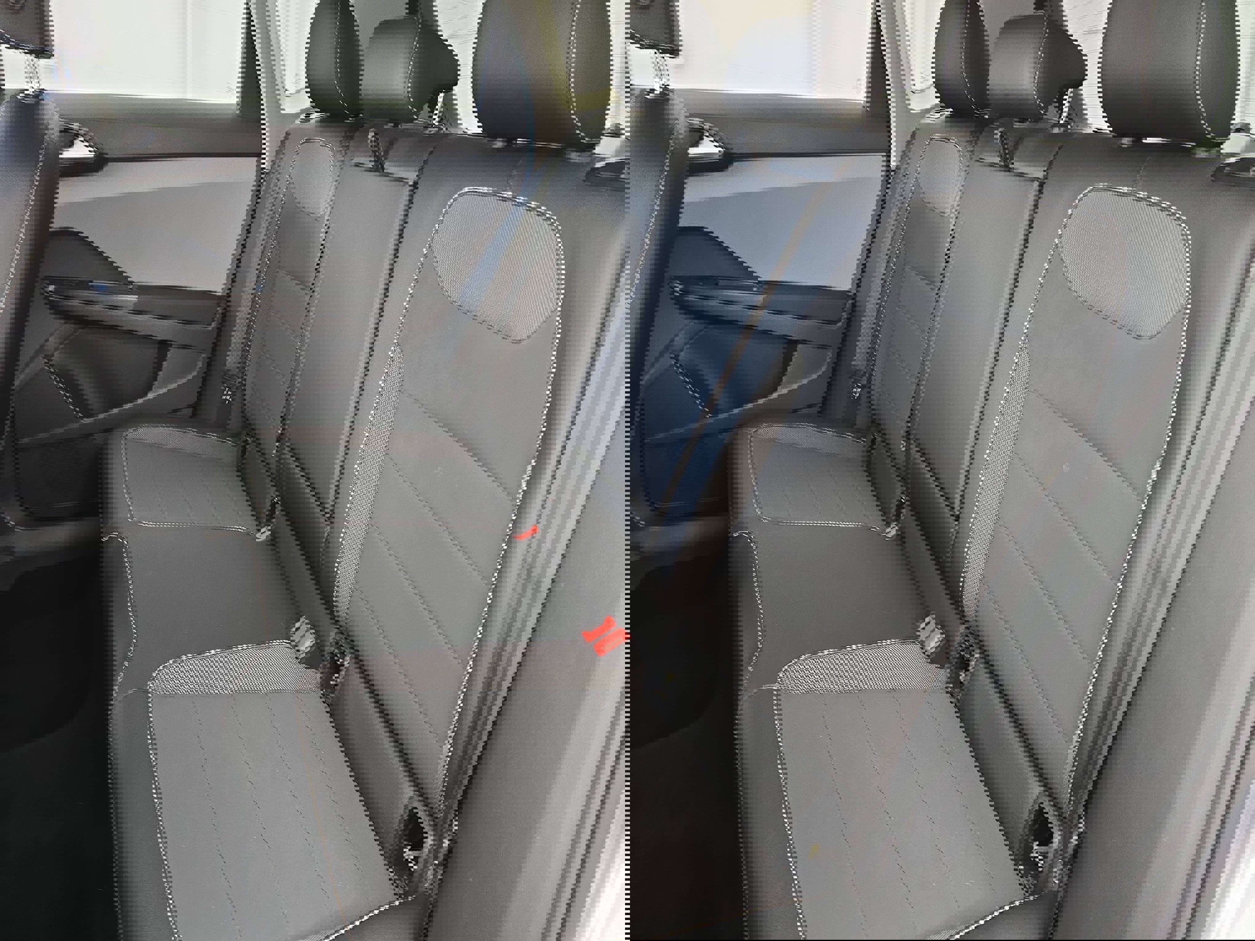 Certified 2022 Volkswagen Taos SE image 13