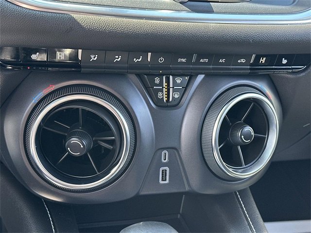 Used 2024 Chevrolet Blazer LT image 33