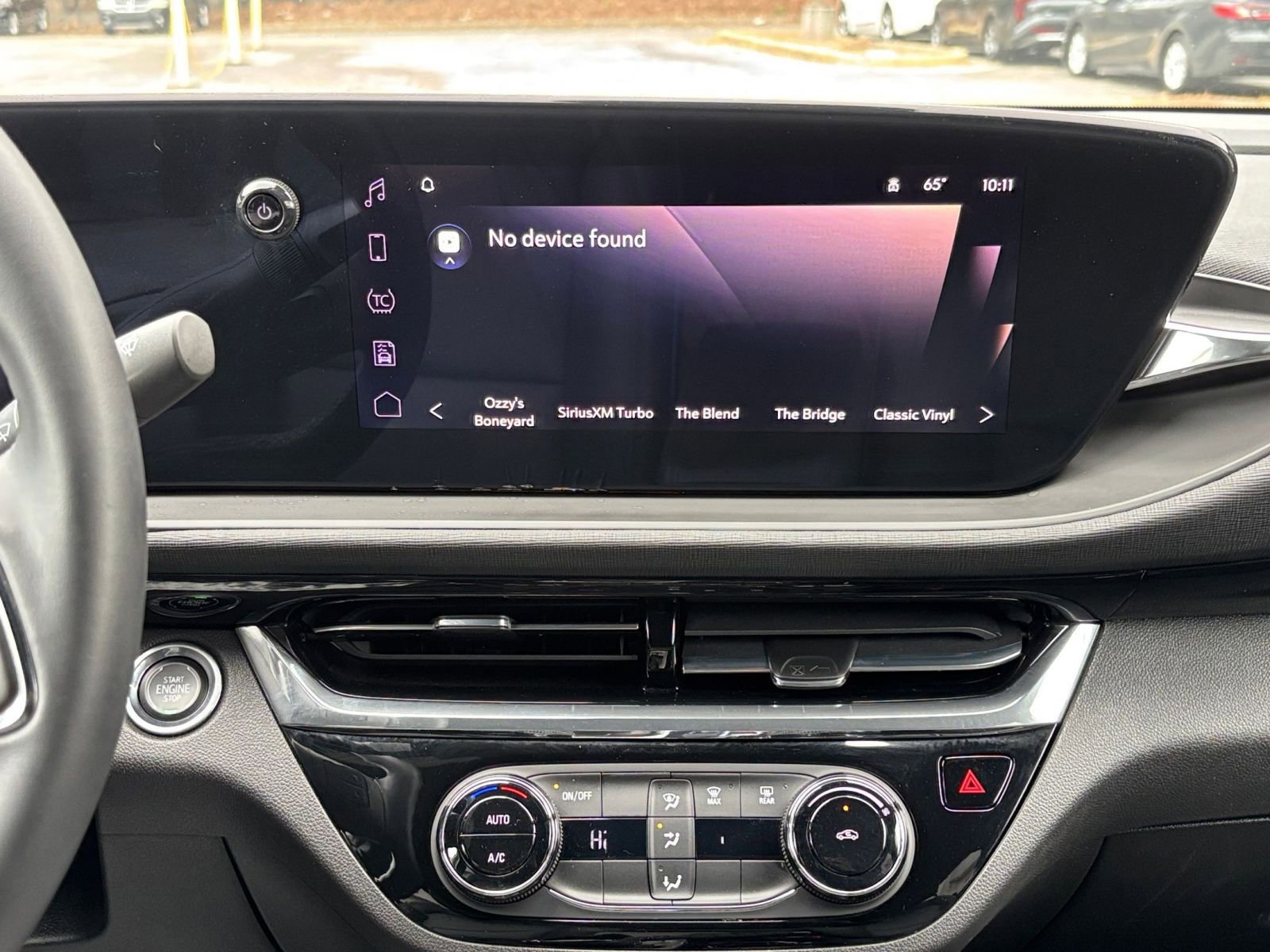 Used 2025 Buick Envista Sport Touring image 18