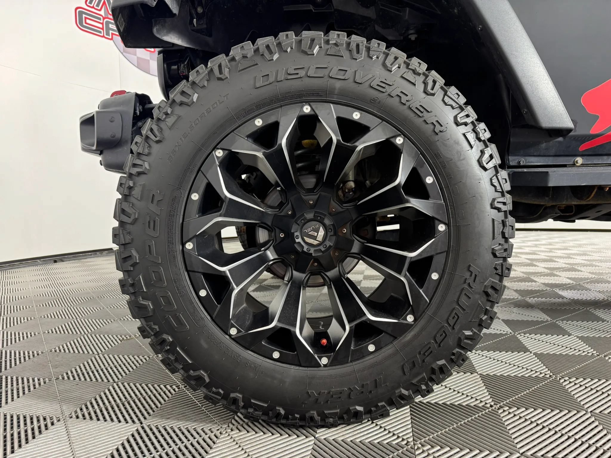 Used 2016 Jeep Wrangler Unlimited Rubicon AWD/4WD image 37