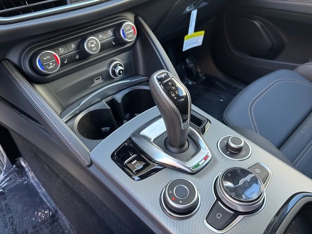 New 2025 Alfa Romeo Stelvio Sprint image 13