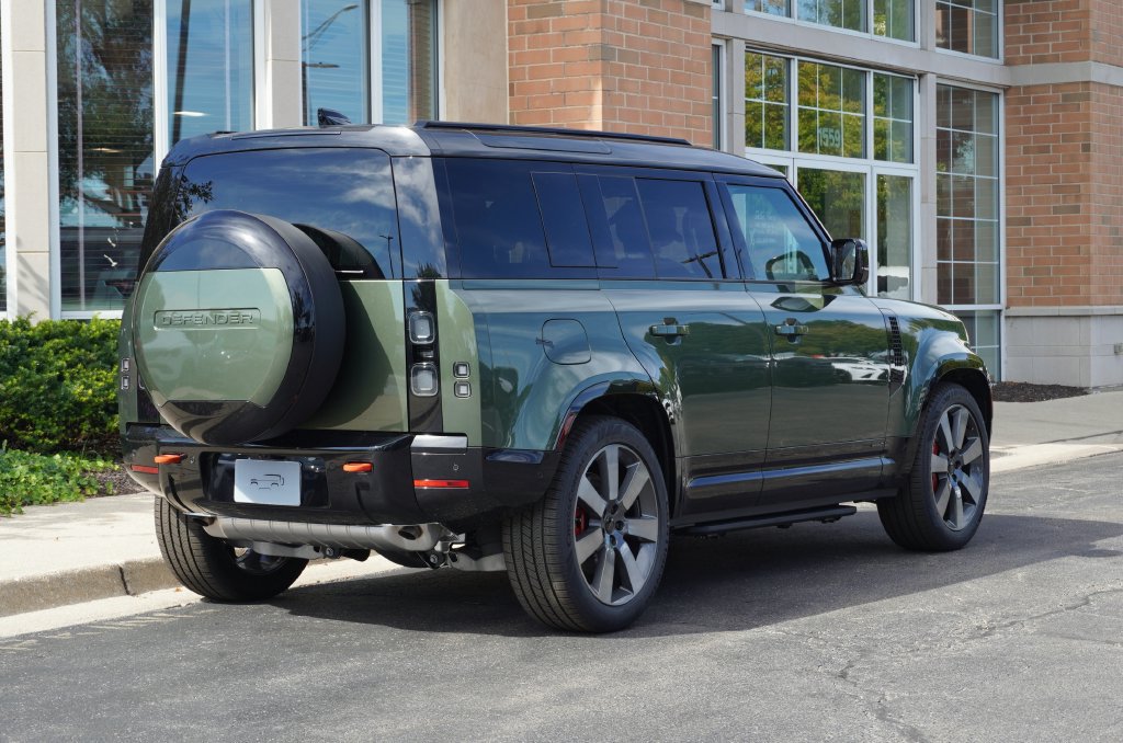 New 2026 Land Rover Defender 110 X AWD/4WD image 5