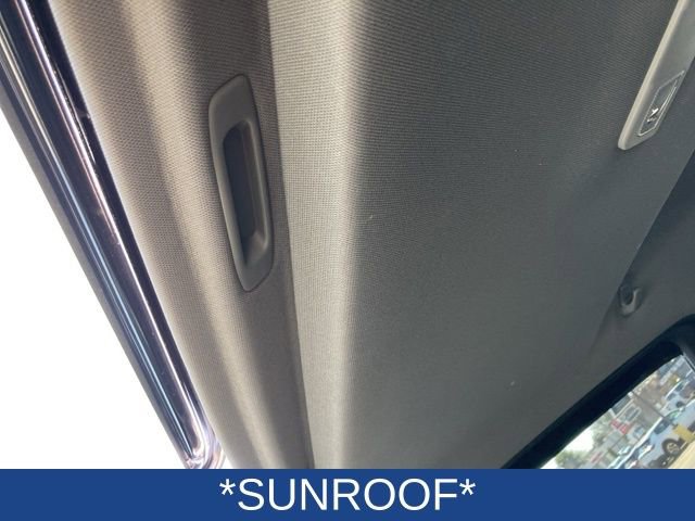 Used 2022 Chevrolet Silverado 1500 LTZ w/ LTZ Premium Package image 15