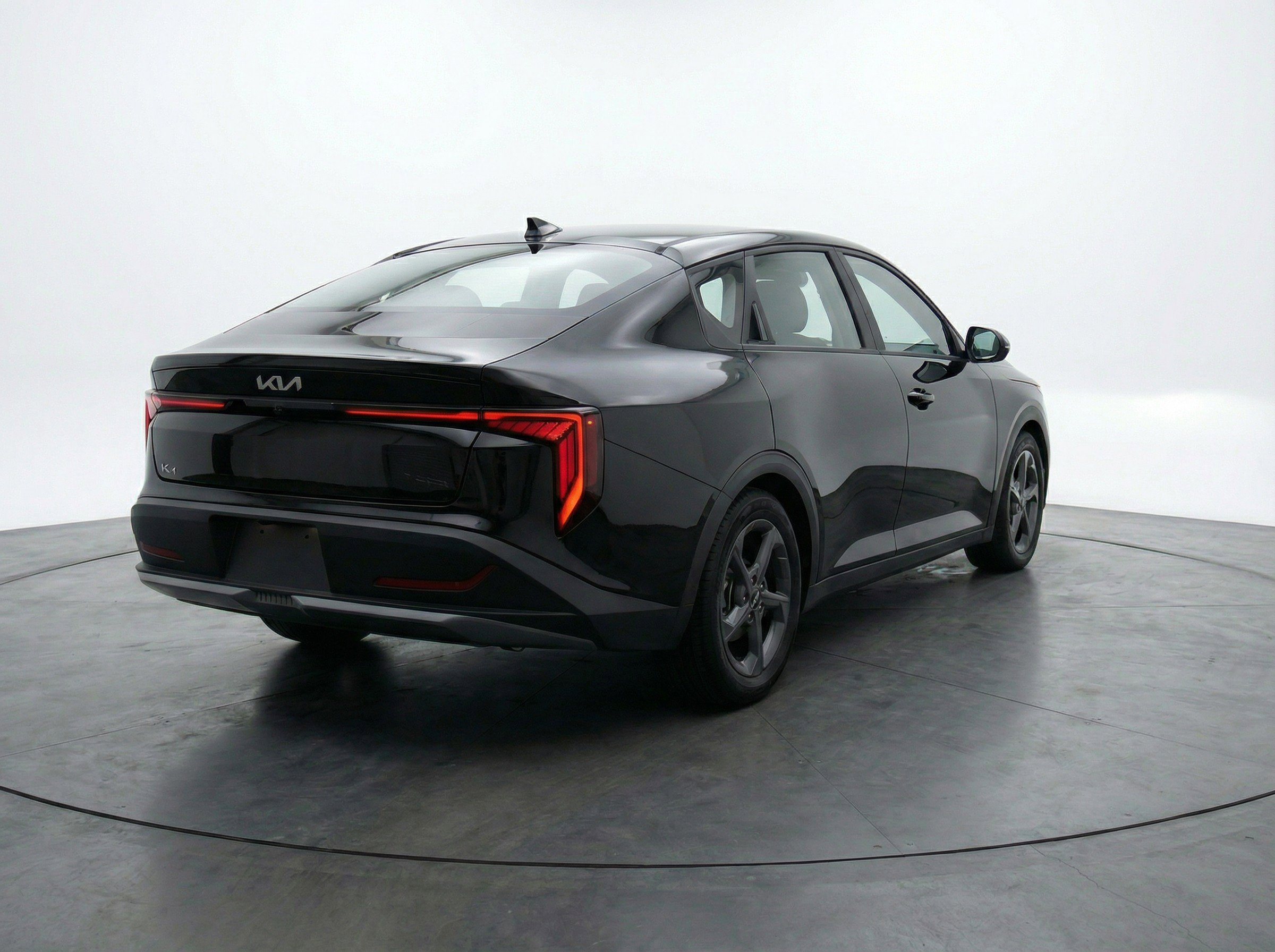 Used 2025 Kia K4 LXS FWD image 9
