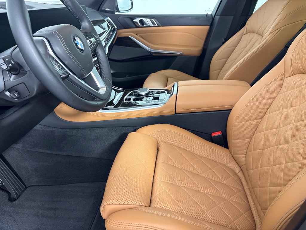 Used 2024 BMW X5 xDrive40i w/ Premium Package AWD/4WD image 14