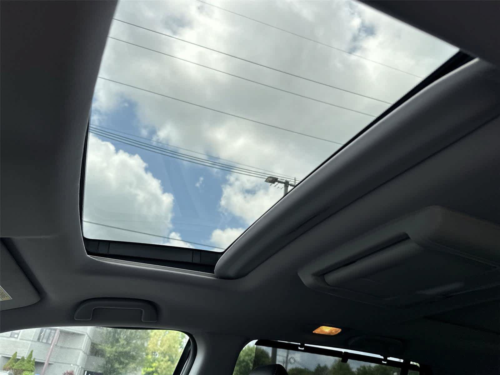 Used 2018 Honda Pilot Elite image 10