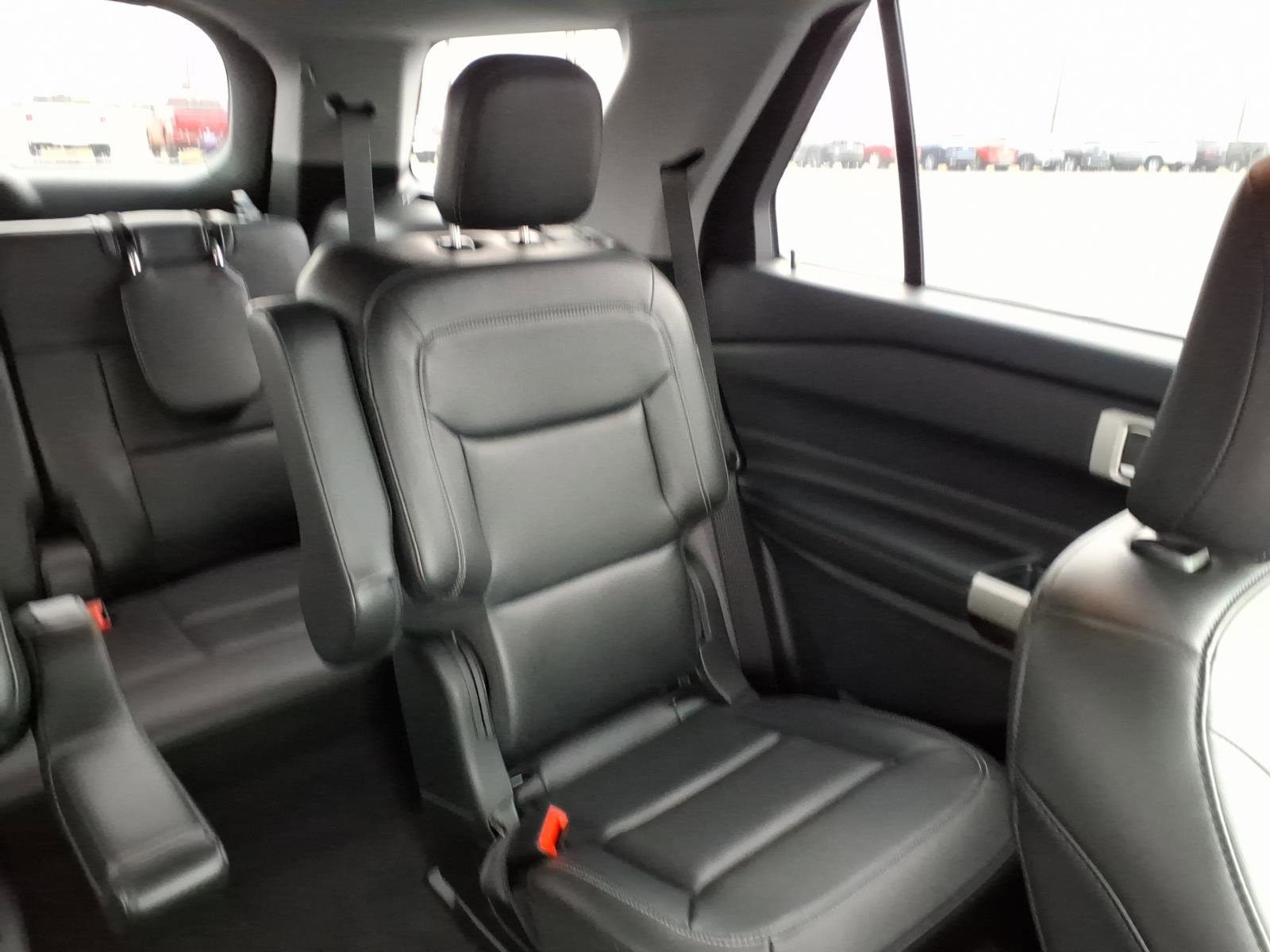 Certified 2023 Ford Explorer XLT w/ Equipment Group 202A image 15