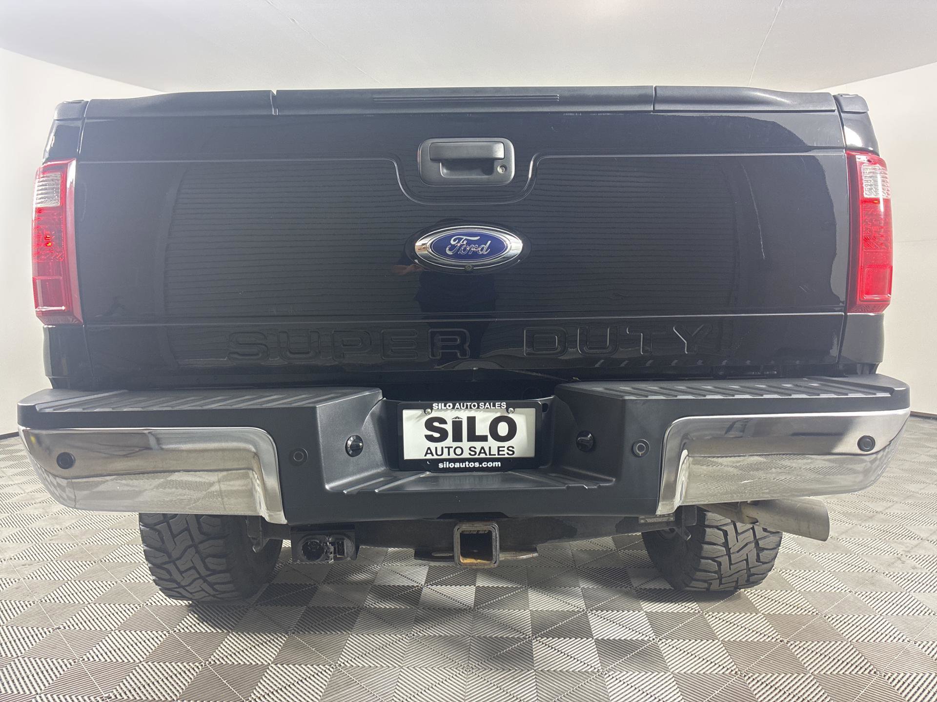 Used 2016 Ford F250 Lariat w/ Lariat Ultimate Package image 4