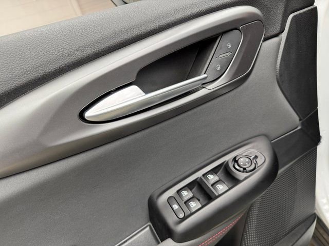 Used 2024 Alfa Romeo Tonale Veloce image 11