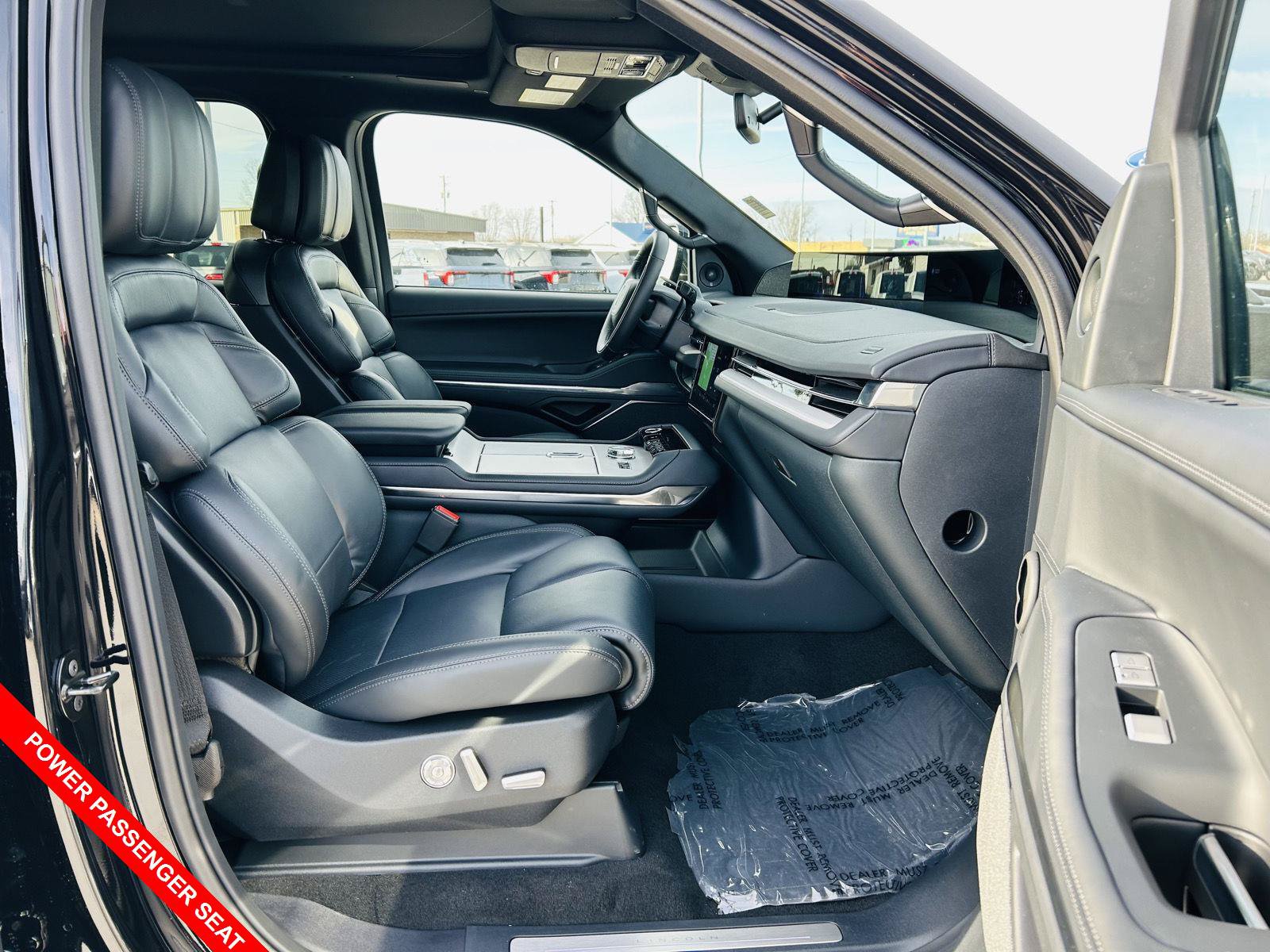 New 2026 Lincoln Navigator Reserve w/ Jet Appearance Package AWD/4WD image 49