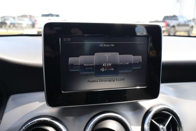 Used 2016 Mercedes-Benz CLA 250 4MATIC image 11