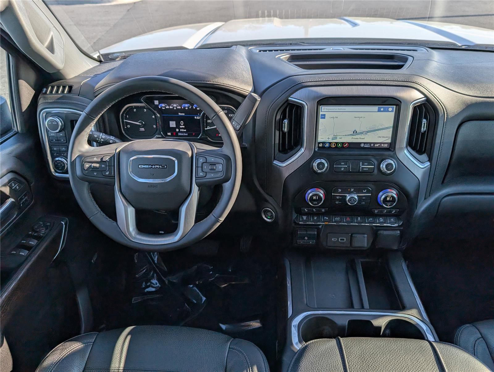 Used 2023 GMC Sierra 3500 Denali w/ Denali Ultimate Package image 17