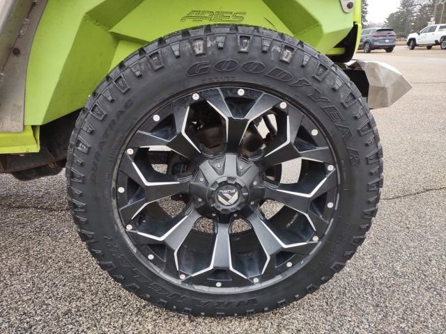 Used 2016 Jeep Wrangler Unlimited Sahara image 23