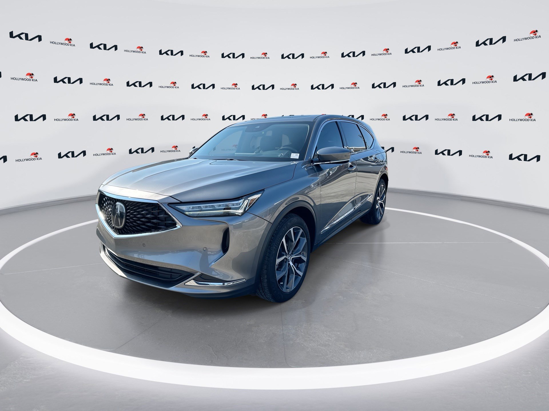 Used 2024 Acura MDX FWD w/ Technology Package image 4