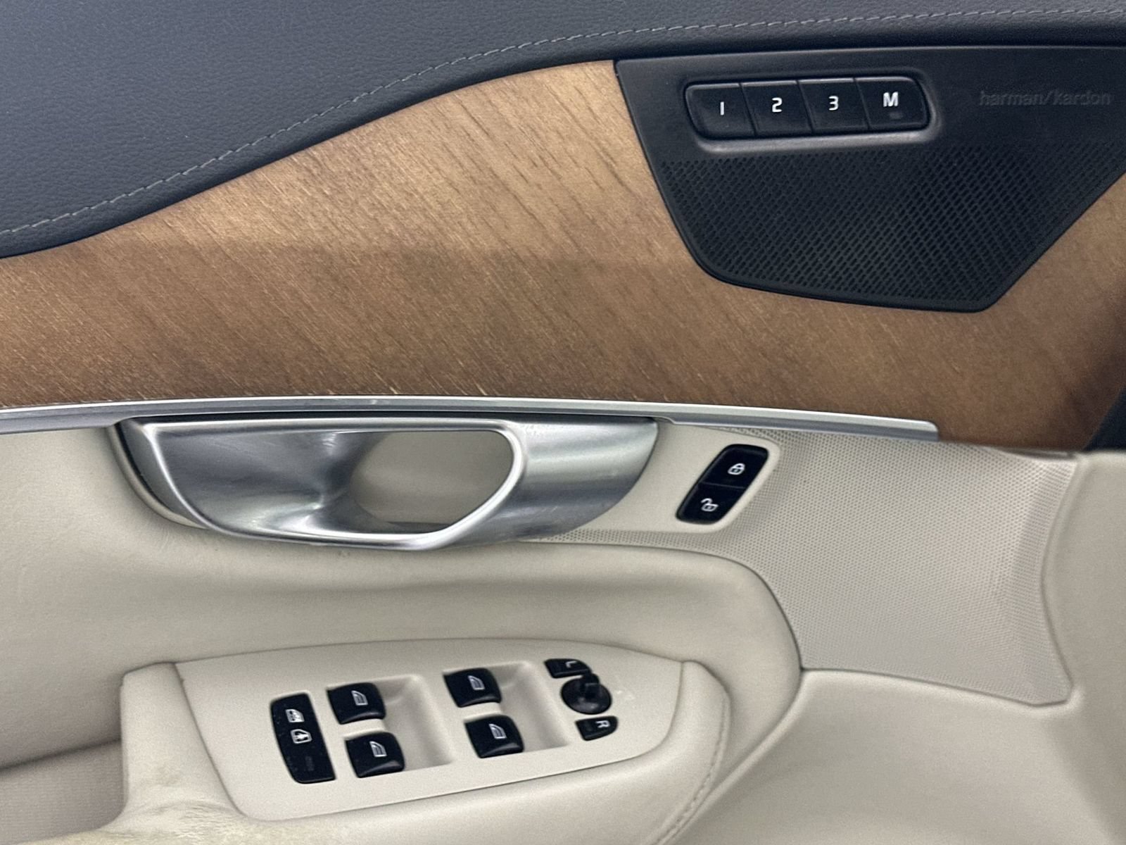 Used 2019 Volvo XC90 T6 Inscription w/ Advanced Package AWD/4WD image 13