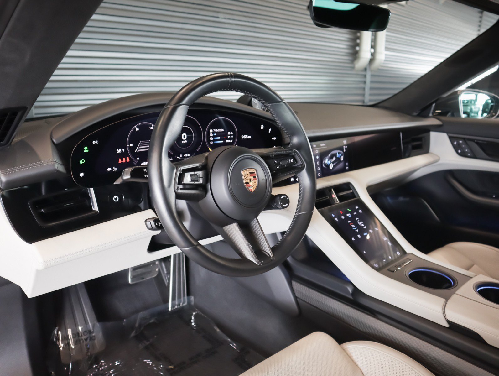 Certified 2022 Porsche Taycan Turbo AWD/4WD image 4