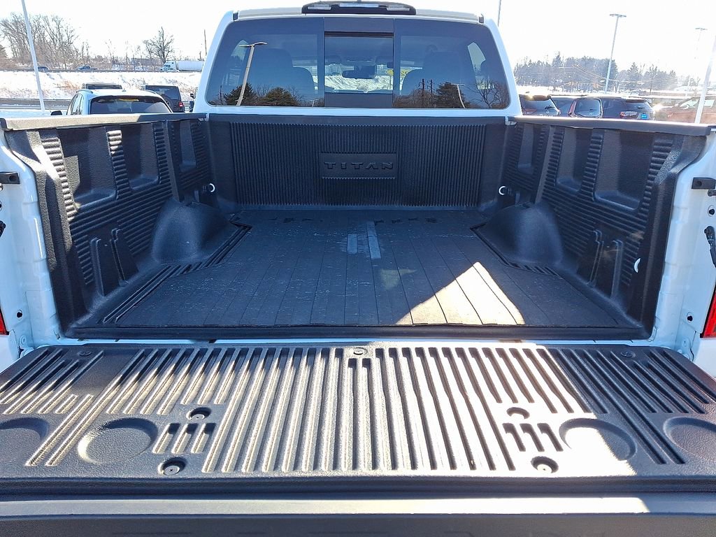 Used 2024 Nissan Titan SV w/ Accessory Utility Package image 28