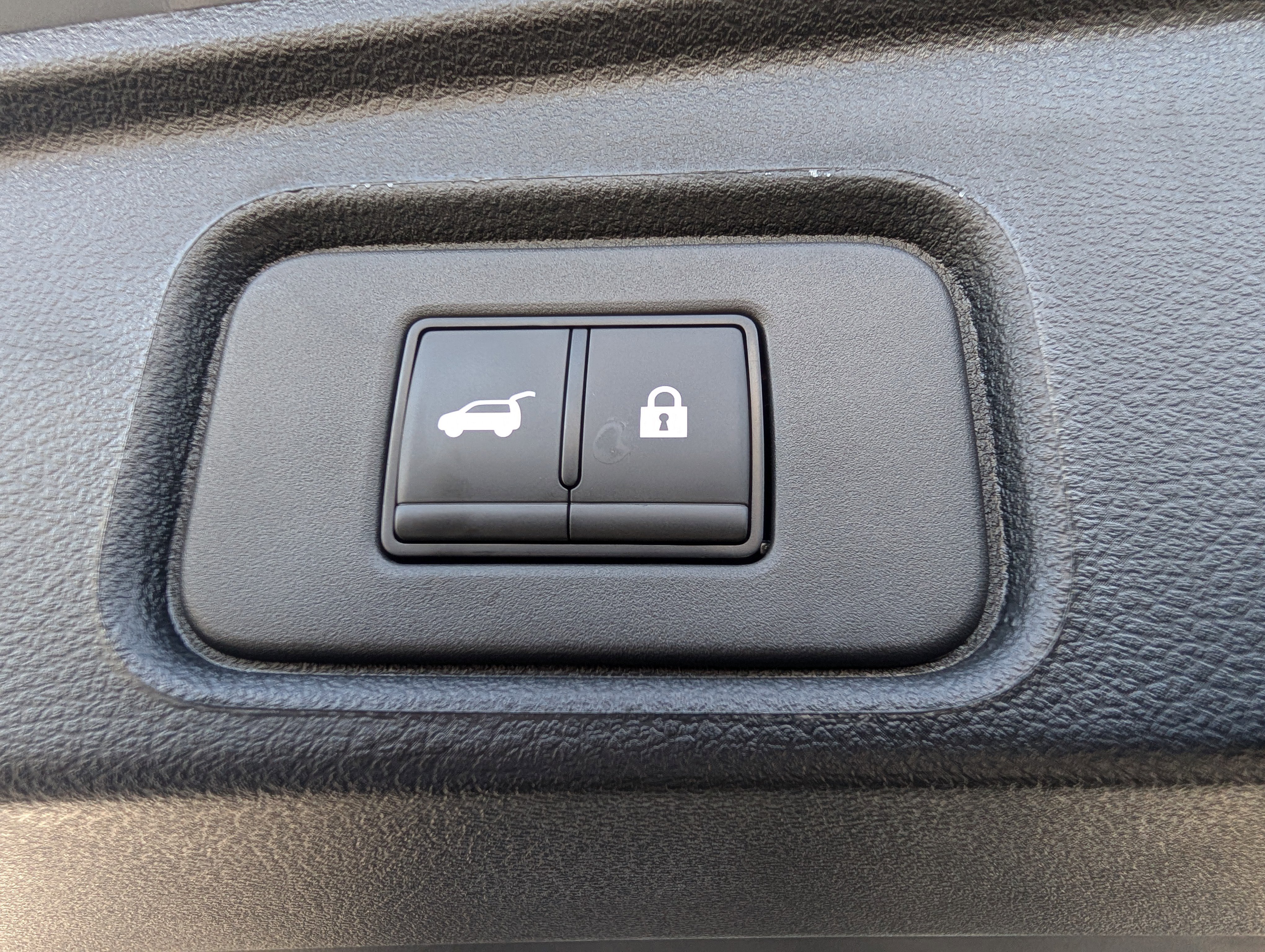 Used 2025 Nissan Pathfinder Platinum image 15