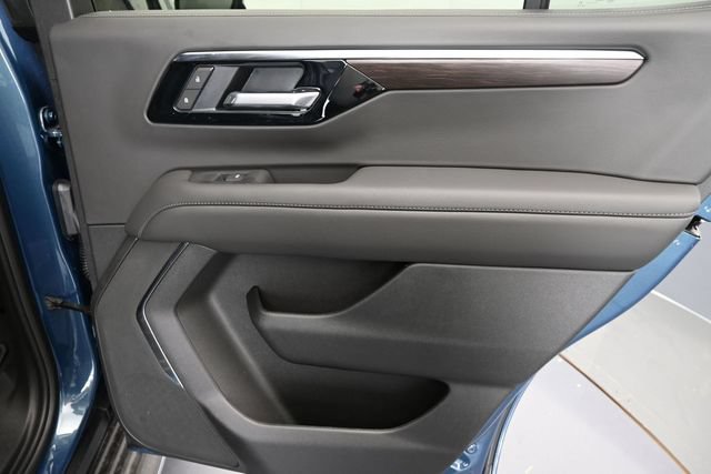 New 2026 Chevrolet Tahoe LS w/ LPO, Dark Essentials Package AWD/4WD image 30