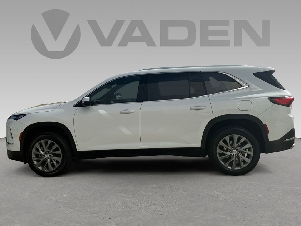 Used 2025 Buick Enclave Preferred image 7