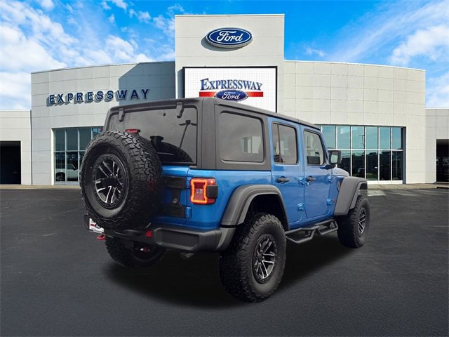 Used 2024 Jeep Wrangler Unlimited Rubicon w/ XTREMEE 35" Tire Package image 6