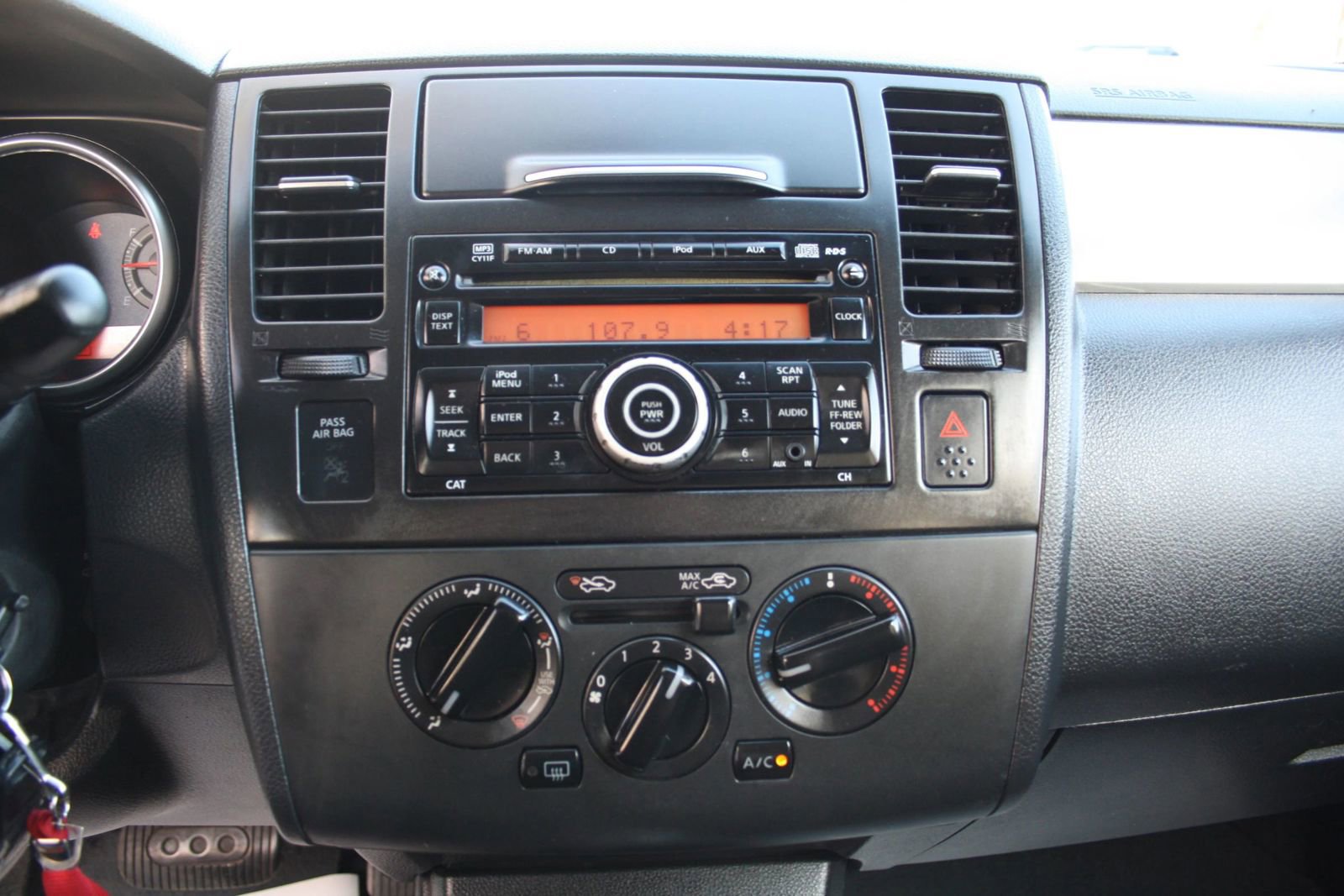 Used 2012 Nissan Versa 1.8 S w/ Special Edition Pkg image 19