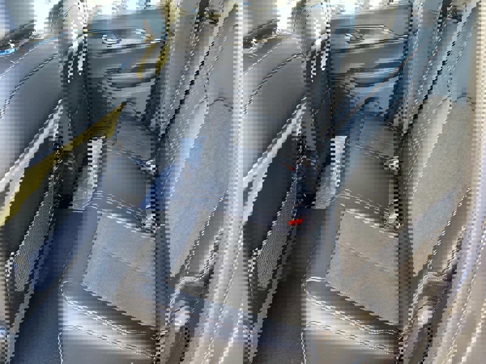 New 2025 Jeep Grand Cherokee Laredo image 7