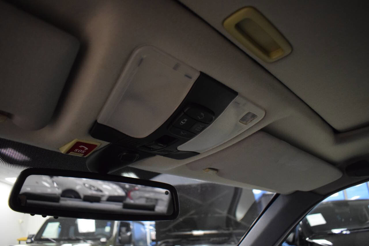 Used 2000 Mercedes-Benz C 230 image 60