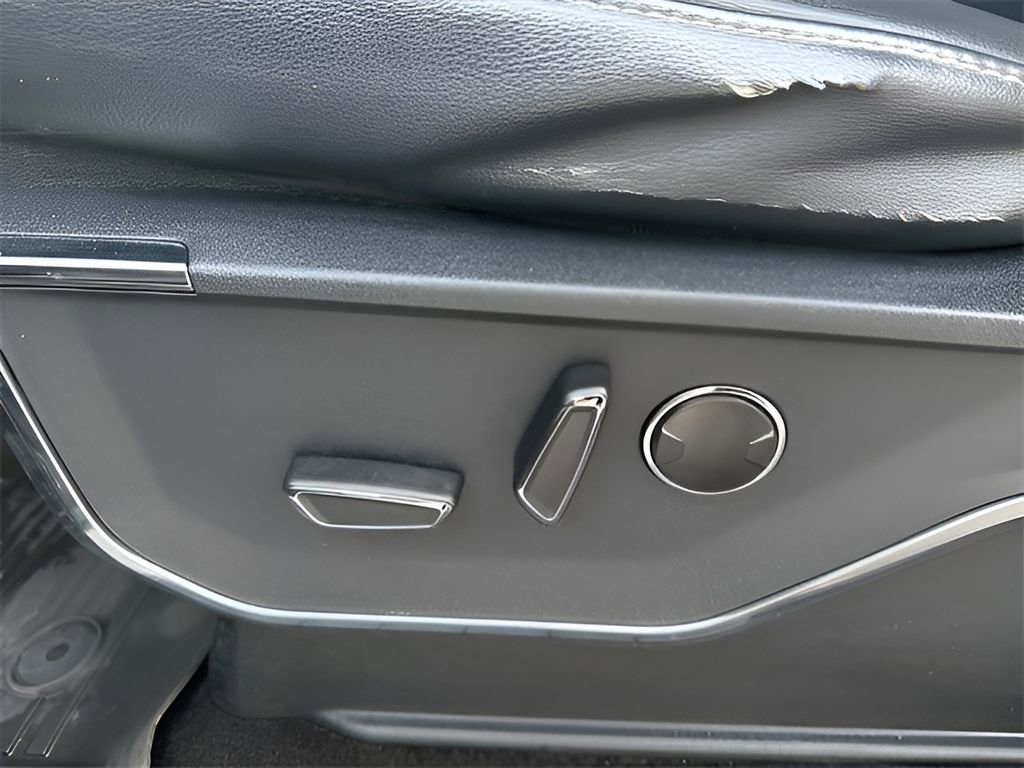 Used 2021 Ford F150 Lariat image 17