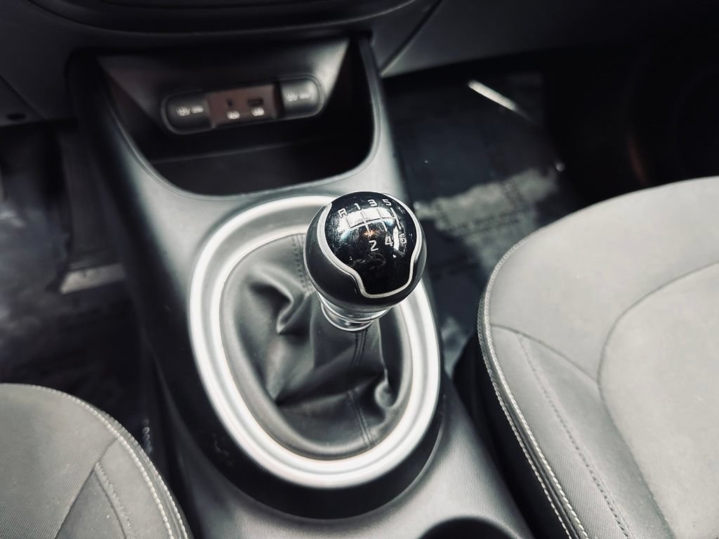 Used 2014 Kia Soul FWD image 32