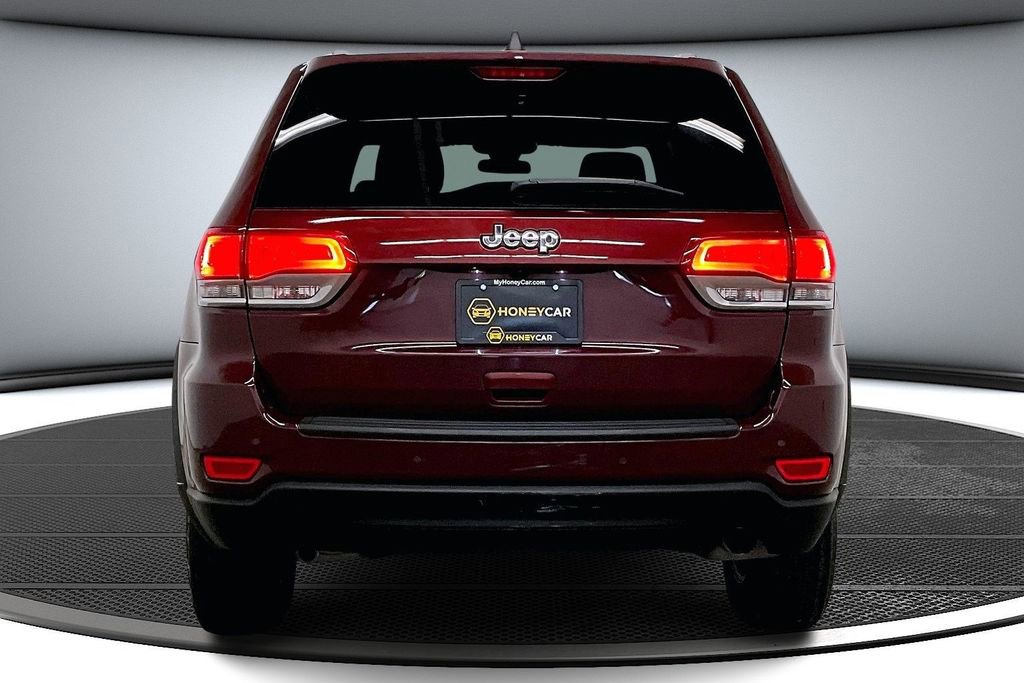 Used 2020 Jeep Grand Cherokee Laredo AWD/4WD image 5
