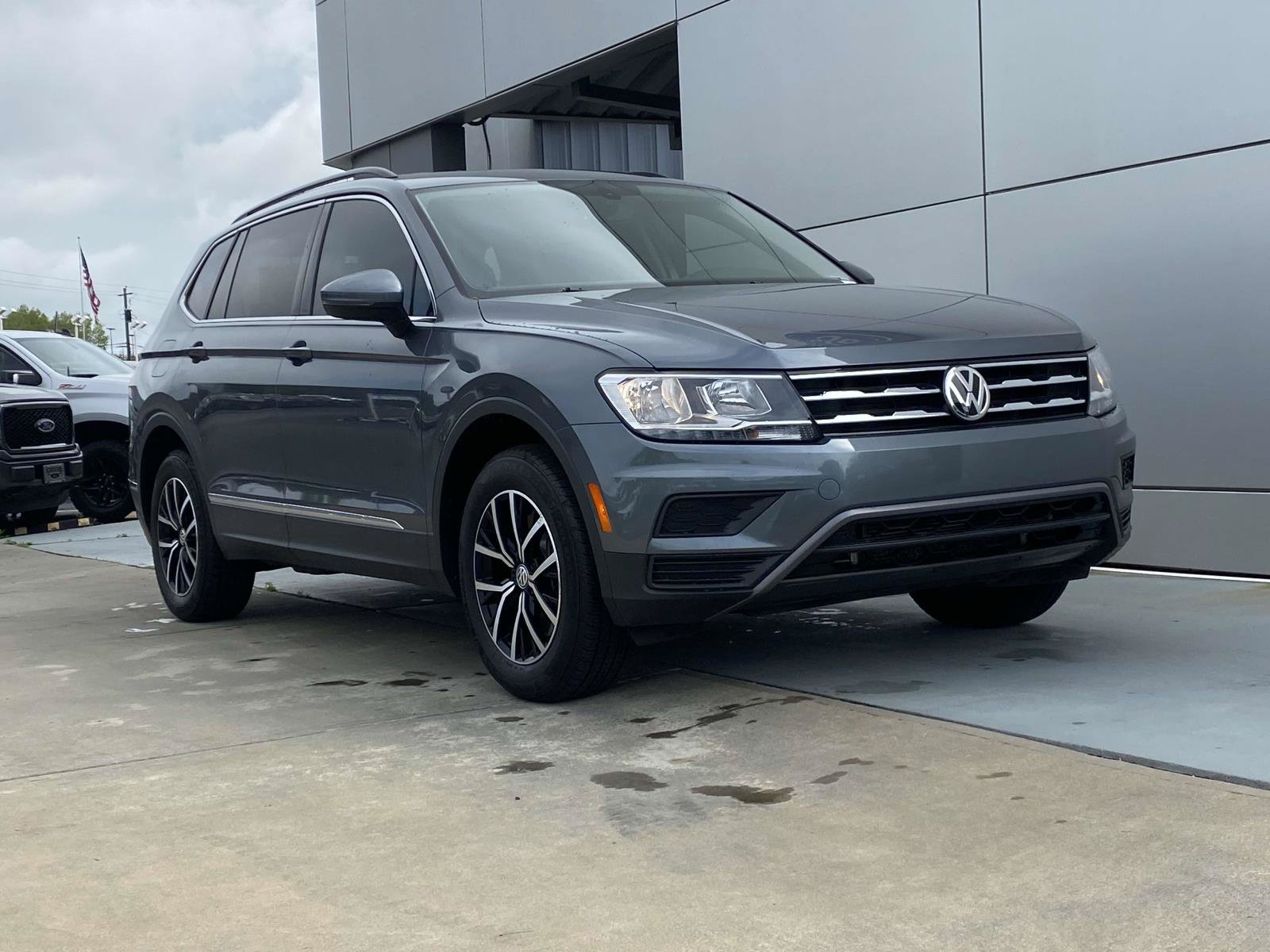 Used 2021 Volkswagen Tiguan S FWD image 2
