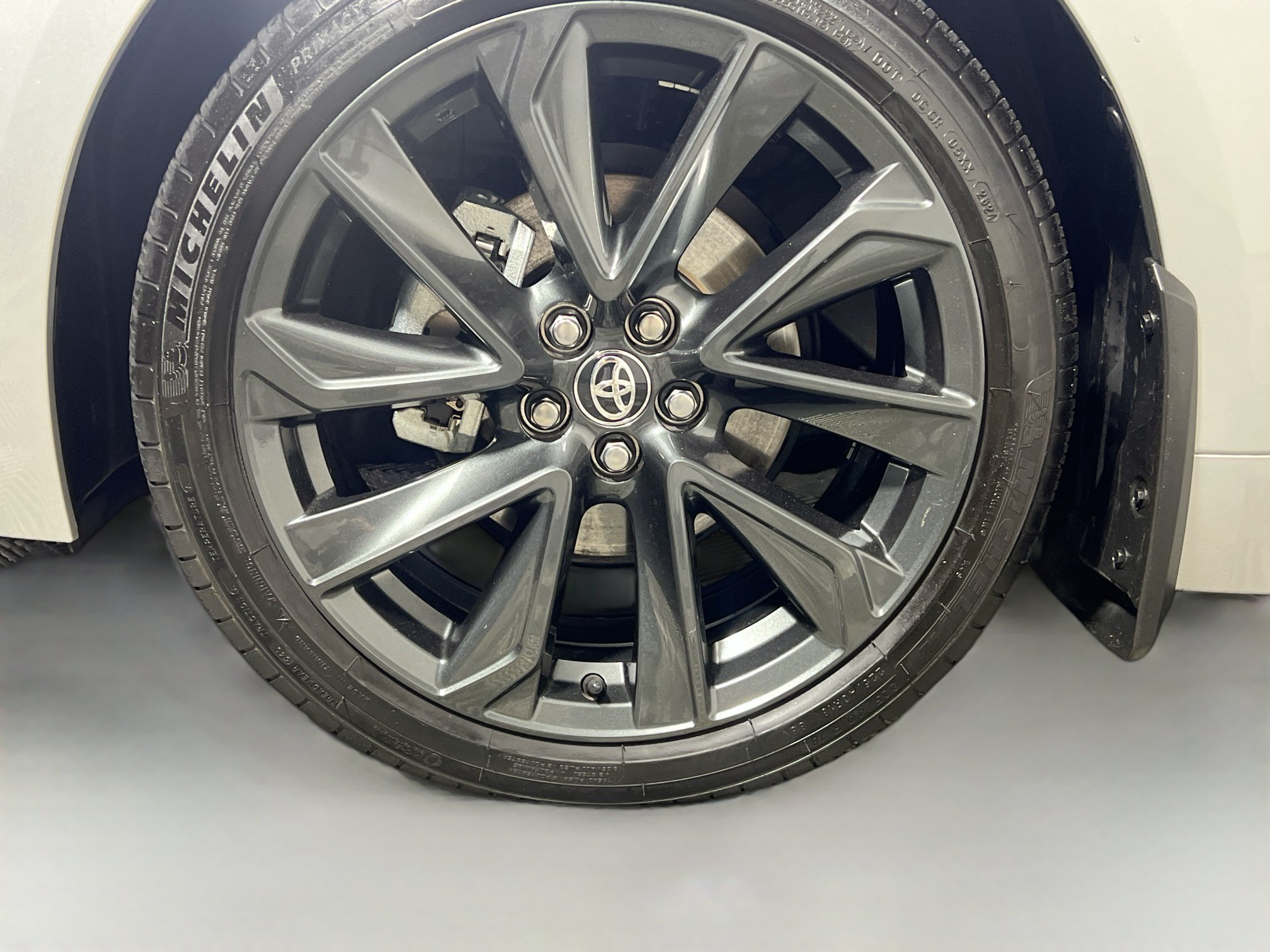 Used 2025 Toyota Corolla SE FWD image 14