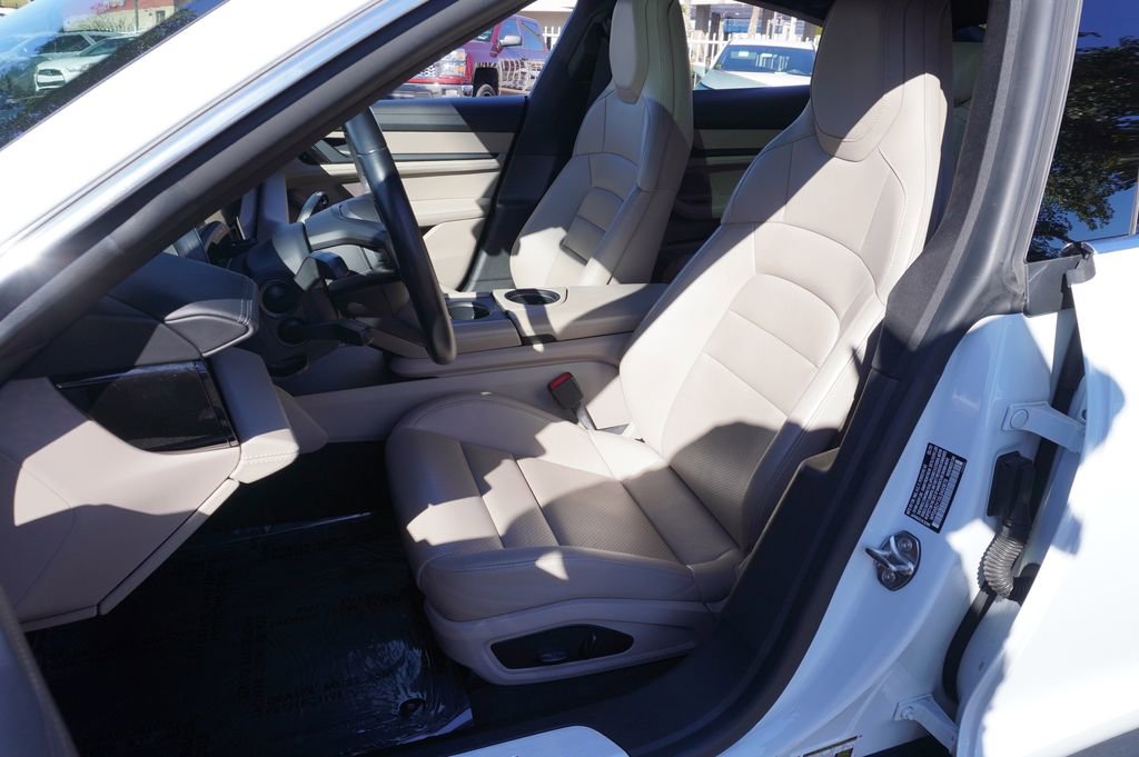 Used 2020 Porsche Taycan 4S image 14