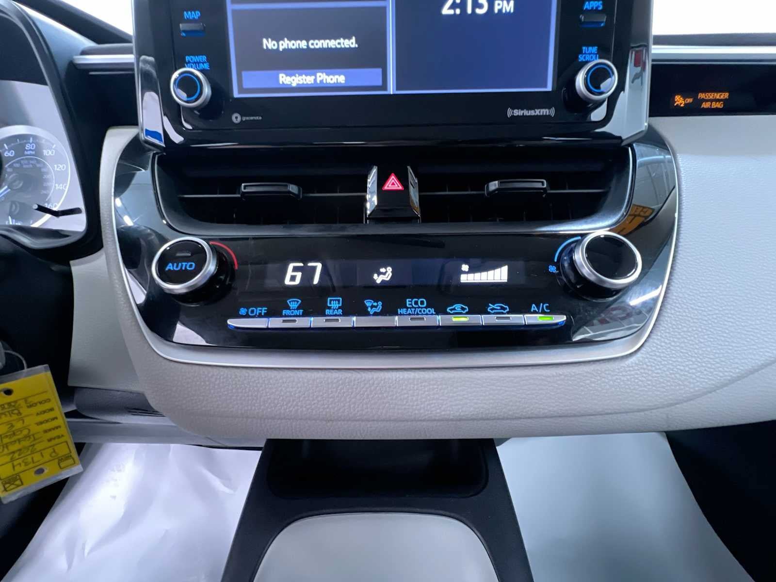 Used 2022 Toyota Corolla LE FWD image 28