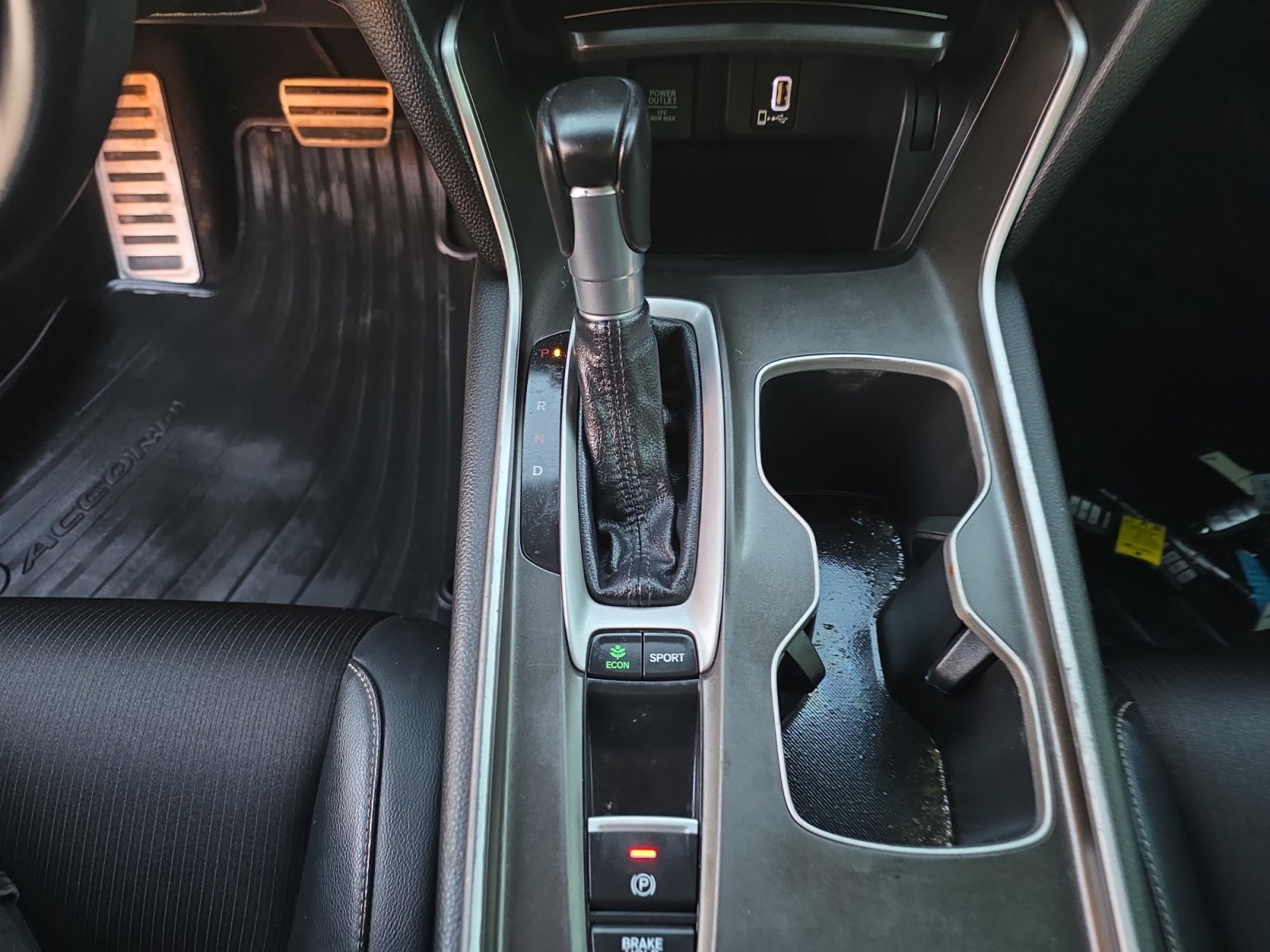 Used 2018 Honda Accord Sport image 22