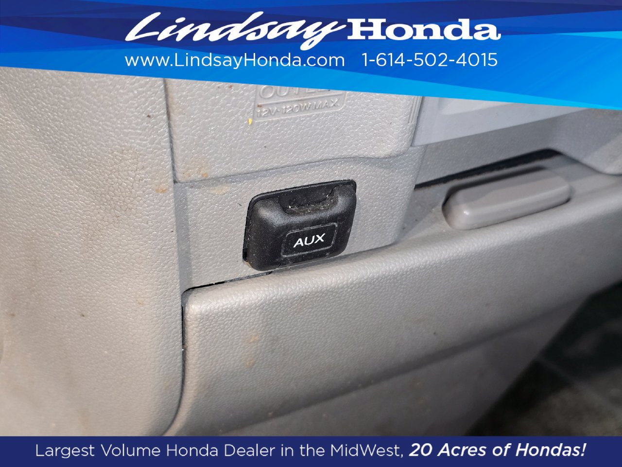 Used 2017 Honda Odyssey SE image 19
