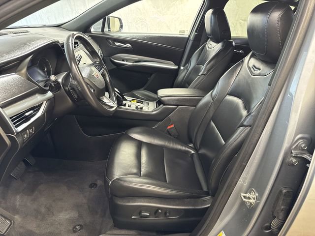 Certified 2023 Cadillac XT4 Premium Luxury image 10