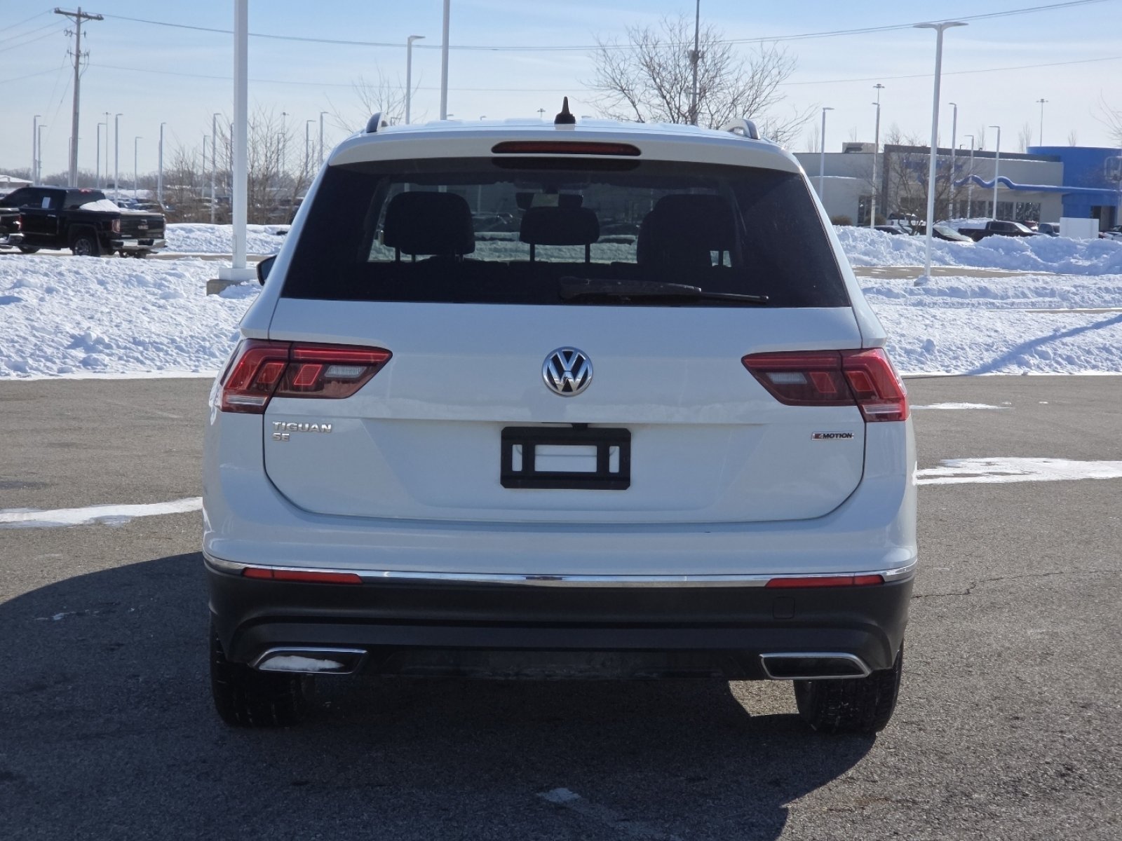 Used 2020 Volkswagen Tiguan SE image 14