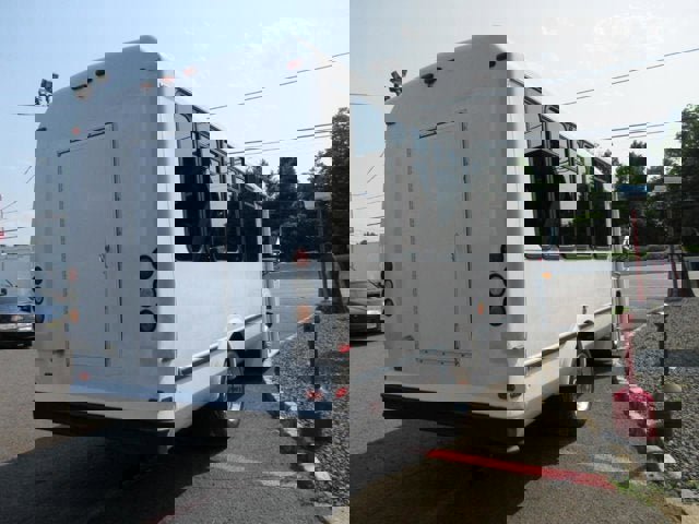 Used 2009 Chevrolet Kodiak C4500 2WD Regular Cab image 3