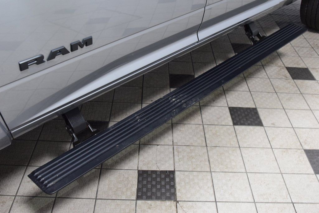 Used 2023 RAM 2500 Limited AWD/4WD image 31