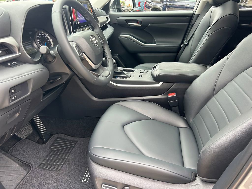 New 2026 Toyota Highlander XLE AWD/4WD image 11